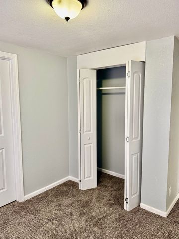 1615 E 90th St S, Haysville, KS 67060