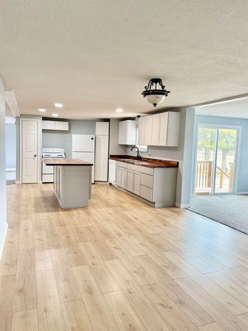 1615 E 90th St S, Haysville, KS 67060