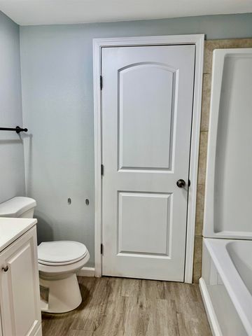 1615 E 90th St S, Haysville, KS 67060