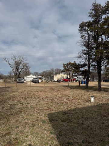 1615 E 90th St S, Haysville, KS 67060