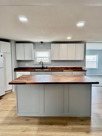 1615 E 90th St S, Haysville, KS 67060