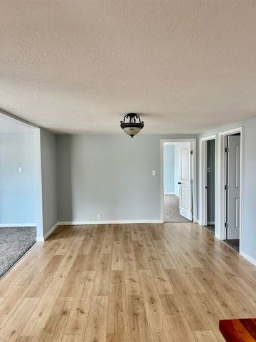 1615 E 90th St S, Haysville, KS 67060