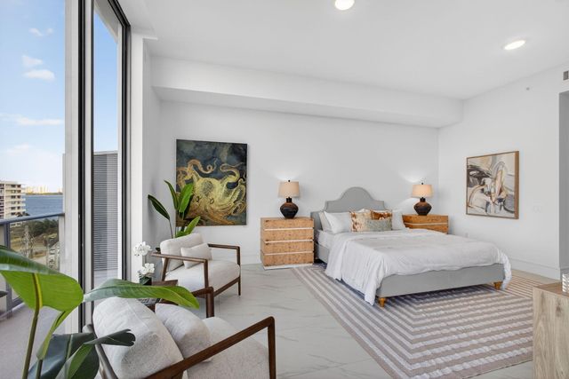 220 Lake Shore Drive 609, Lake Park, FL 33403