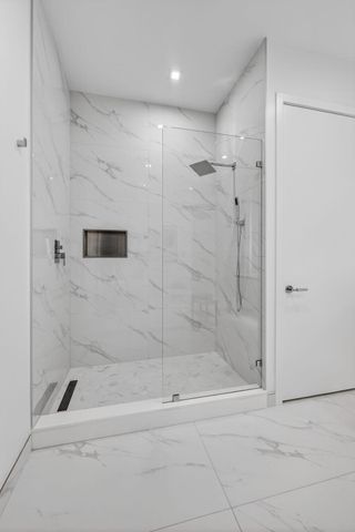 220 Lake Shore Drive 609, Lake Park, FL 33403