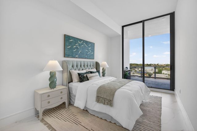 220 Lake Shore Drive 609, Lake Park, FL 33403