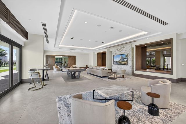 220 Lake Shore Drive 609, Lake Park, FL 33403