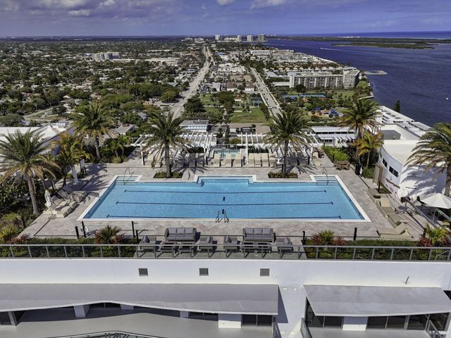 220 Lake Shore Drive 609, Lake Park, FL 33403