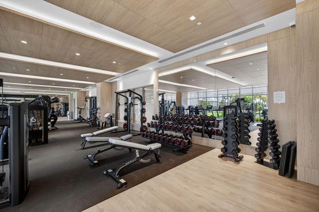 220 Lake Shore Drive 609, Lake Park, FL 33403