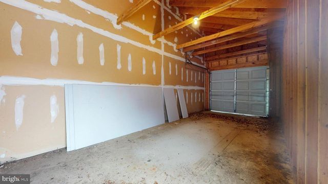 668 LAKEFRONT CIR, Galloway, NJ 08205