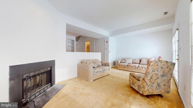 668 LAKEFRONT CIR, Galloway, NJ 08205