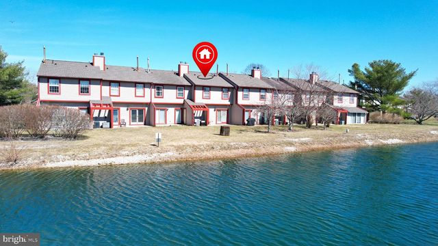 668 LAKEFRONT CIR, Galloway, NJ 08205