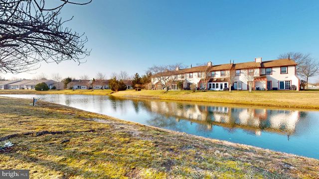 668 LAKEFRONT CIR, Galloway, NJ 08205