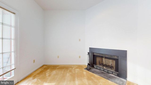 668 LAKEFRONT CIR, Galloway, NJ 08205