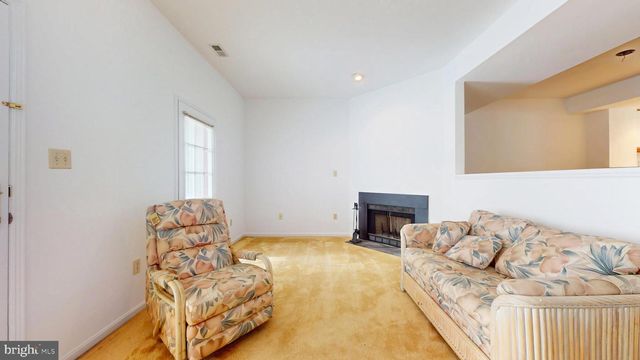 668 LAKEFRONT CIR, Galloway, NJ 08205