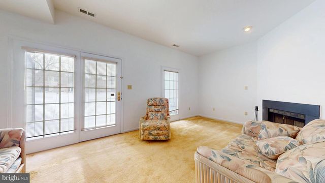 668 LAKEFRONT CIR, Galloway, NJ 08205