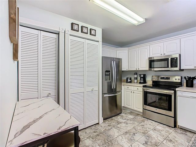 8825 CORAL PALMS COURT A, Kissimmee, FL 34747