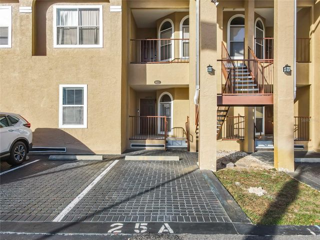 8825 CORAL PALMS COURT A, Kissimmee, FL 34747