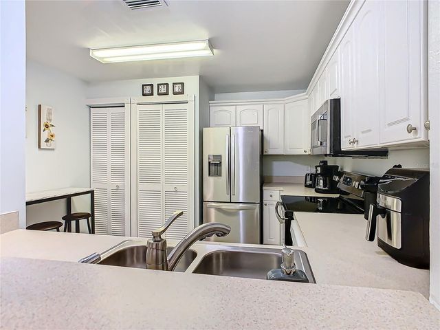 8825 CORAL PALMS COURT A, Kissimmee, FL 34747