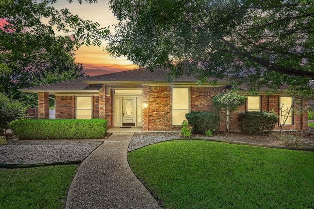 1605 James Good Lane, Garland, TX 75043