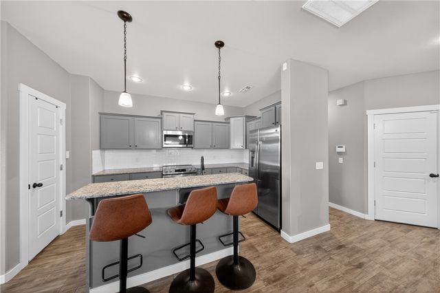 396 N Torc Lane, Fayetteville, AR 72704