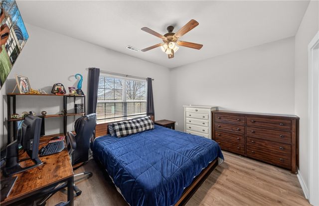 396 N Torc Lane, Fayetteville, AR 72704