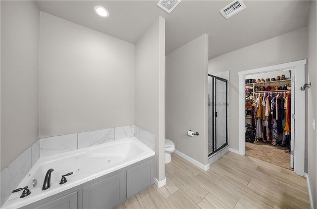 396 N Torc Lane, Fayetteville, AR 72704