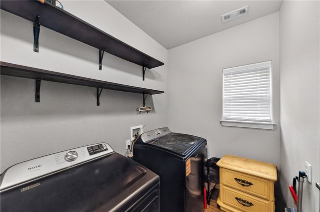 396 N Torc Lane, Fayetteville, AR 72704