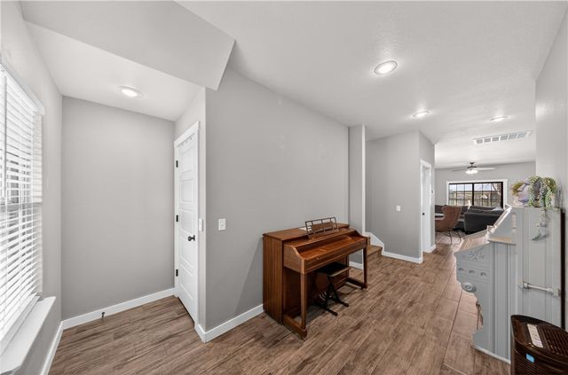 396 N Torc Lane, Fayetteville, AR 72704