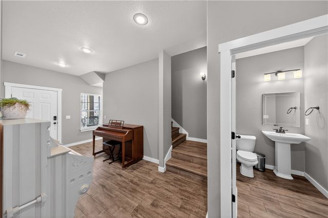 396 N Torc Lane, Fayetteville, AR 72704