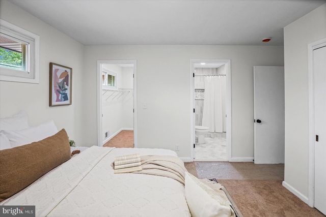 2002 SUMMIT AVE, Baltimore, MD 21207