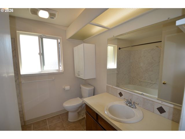 7716 Ne 123RD Ave, Vancouver, WA 98682