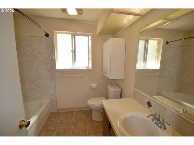 7716 Ne 123RD Ave, Vancouver, WA 98682