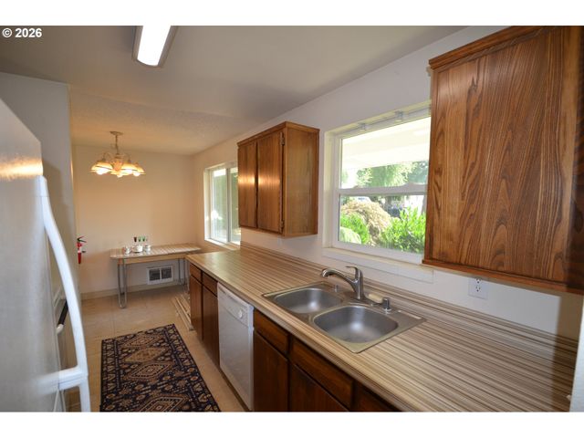 7716 Ne 123RD Ave, Vancouver, WA 98682