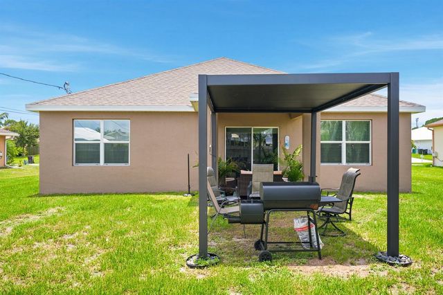 1771 SW Lofgren Avenue, Port St. Lucie, FL 34953