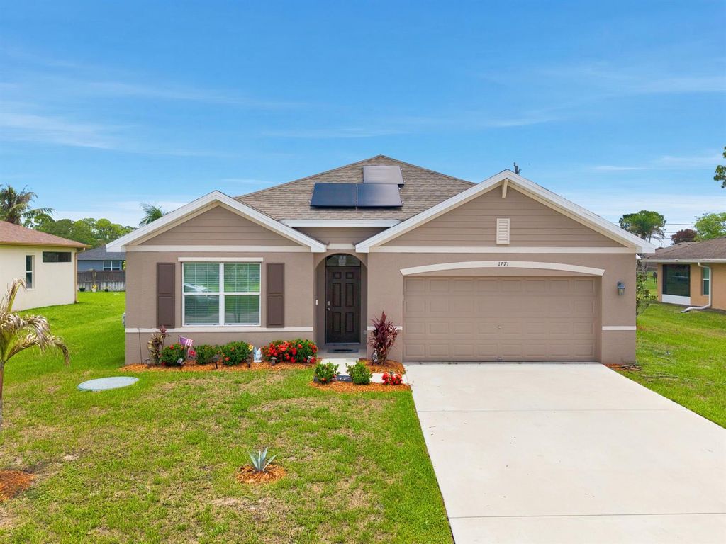 1771 SW Lofgren Avenue, Port St. Lucie, FL 34953