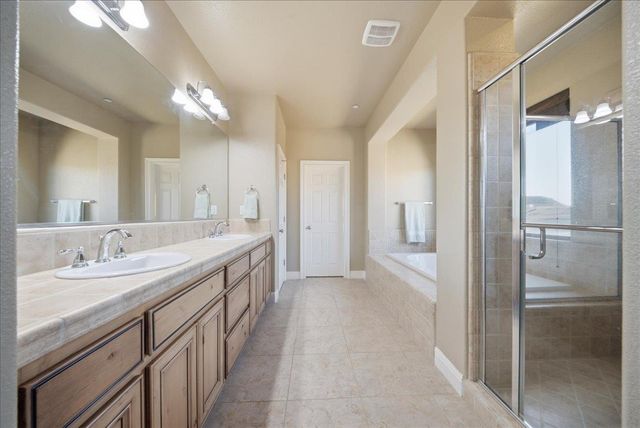 325 White Feather Ct, Roseville, CA 95747