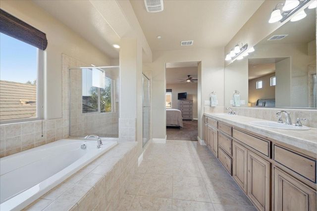 325 White Feather Ct, Roseville, CA 95747