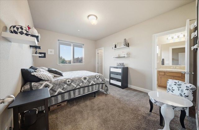 325 White Feather Ct, Roseville, CA 95747