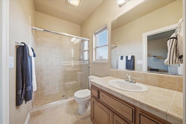 325 White Feather Ct, Roseville, CA 95747