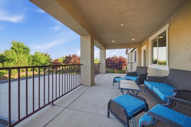 325 White Feather Ct, Roseville, CA 95747