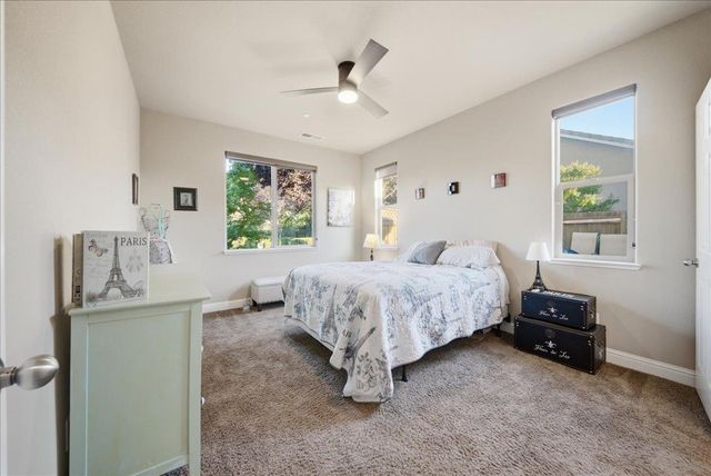 325 White Feather Ct, Roseville, CA 95747