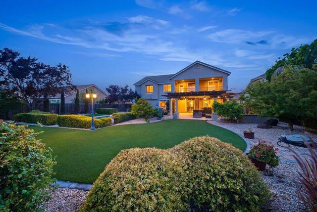 325 White Feather Ct, Roseville, CA 95747