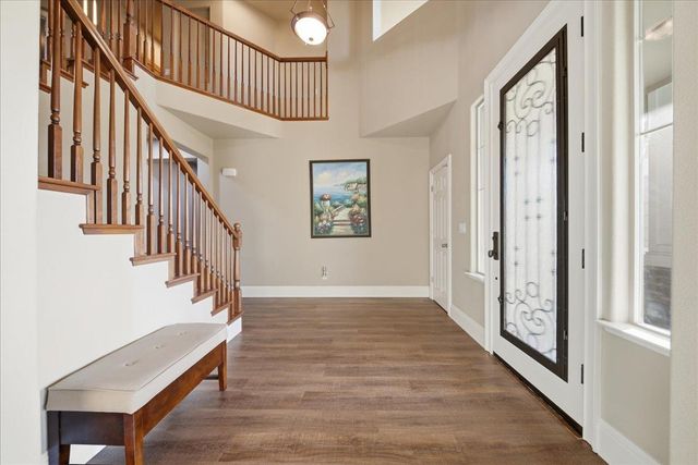 325 White Feather Ct, Roseville, CA 95747