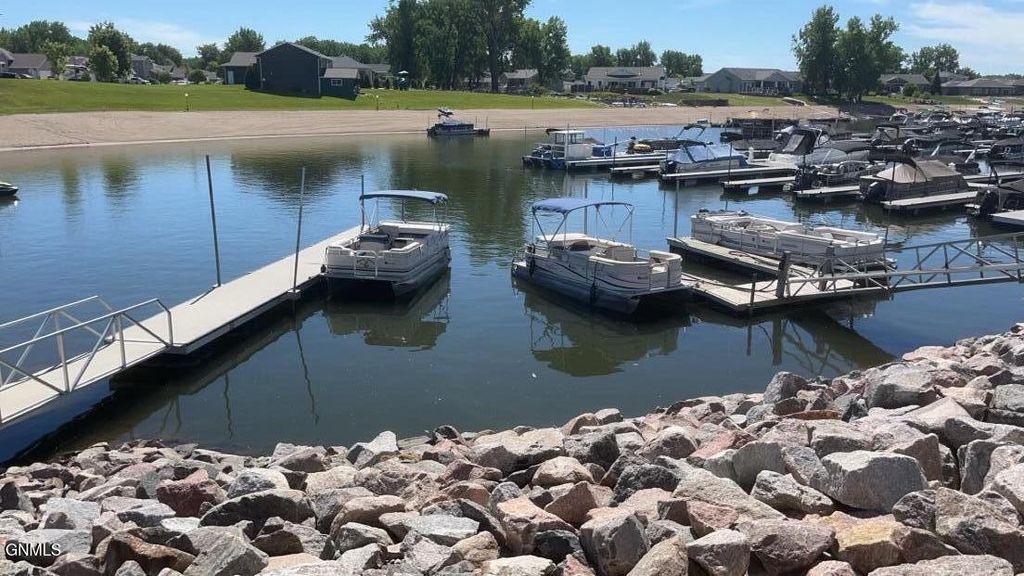 3602 40th Avenue SE, Mandan, ND 58554 photo 3