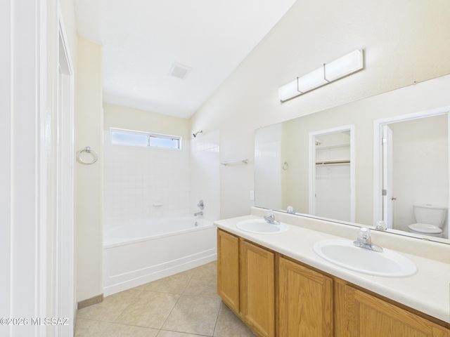 7923 S Lennox Lane, Tucson, AZ 85747