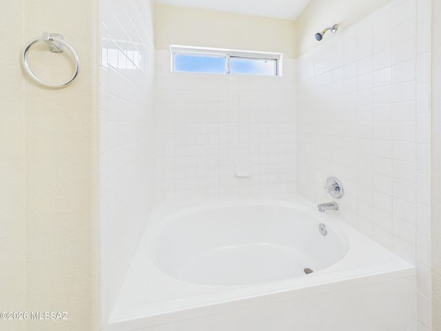 7923 S Lennox Lane, Tucson, AZ 85747