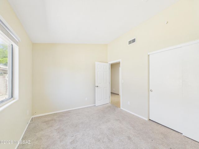 7923 S Lennox Lane, Tucson, AZ 85747