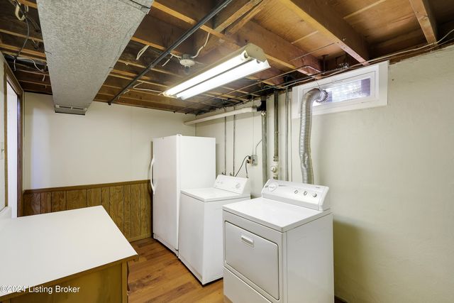 5523 Mariemont Rd, Louisville, KY 40258