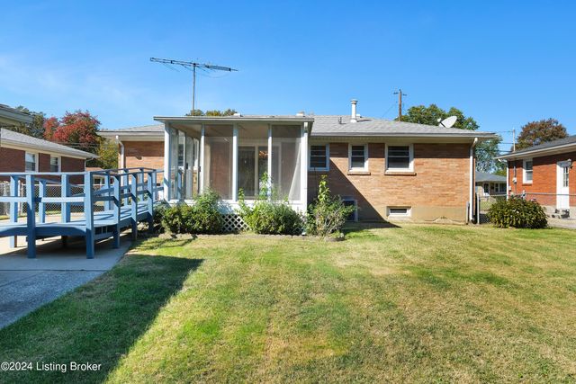 5523 Mariemont Rd, Louisville, KY 40258