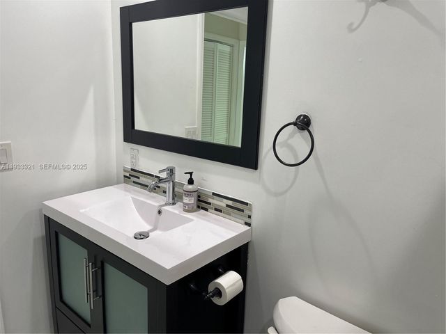 2971 SW 35th Ave Front, Miami, FL 33133